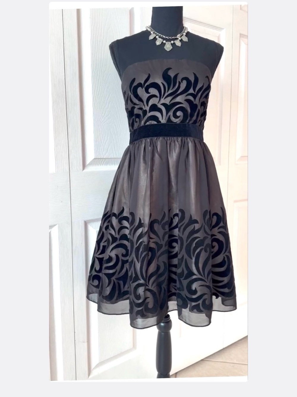 S.L. FASHIONS ~ Black Mess Overlay Velvet Scroll Pattern Volume Netted Lining